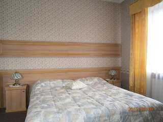 Отели типа «постель и завтрак» Nemunas Tour Residence Каунас Двухместный с 1 кроватью или 2 отдельными кроватями и душем-10